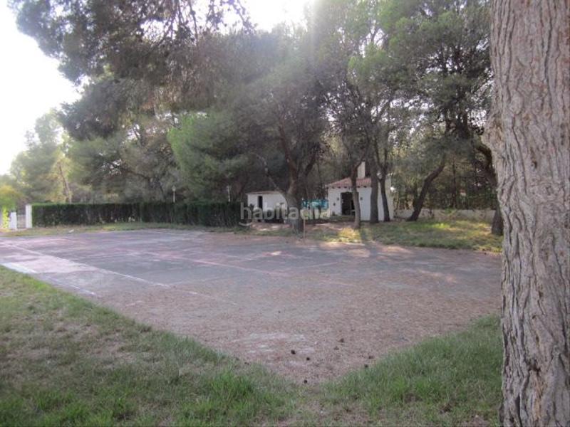 Foto ea534bef-2680-4382-b0b0-63edf13f5fda. Residential plot in plaça poligono n-43.r 83 in Los Pinares-La Masia Bétera
