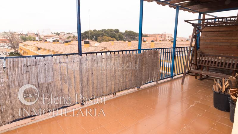 Foto 2fc801b9-1e51-4697-888c-d6557c38a6c1. Tríplex amb piscina a Centro Bétera