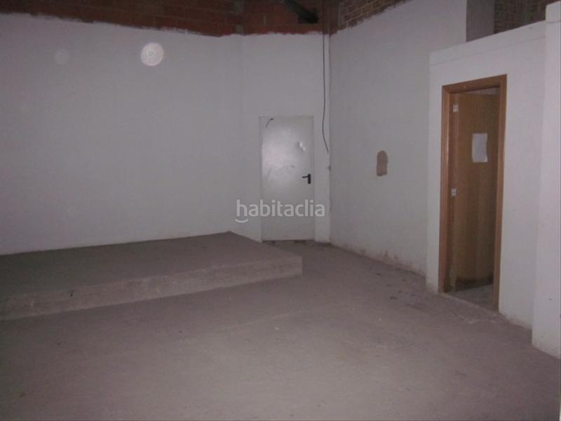 Foto ff9be7e6-59a1-471a-a486-68fd664f77ee. Rent business premise in Zona Campus Universitario Burjassot