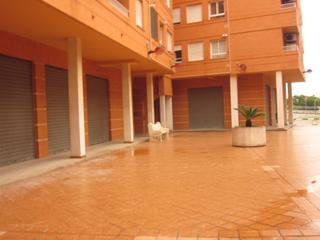 Lloguer Local Comercial  N/a. Local en burjassot