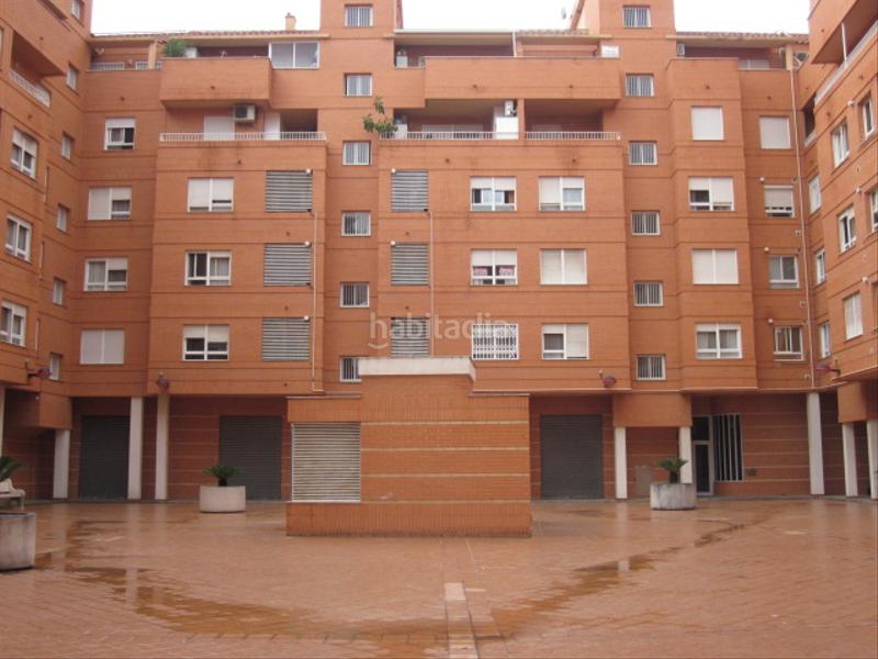 Foto aef83b99-e84c-403d-88c7-65ee3e717d1e. Rent business premise in El Castell Burjassot