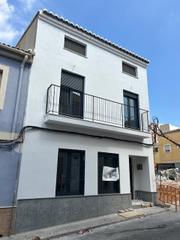 Casa adossada  Carrer purissima. Adosado en bétera