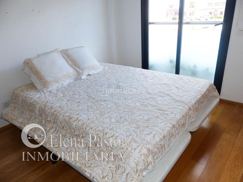 Foto dc84729f-50ab-4ed0-b001-fae7cbe40203. Casa adosada adosado en Centro Bétera