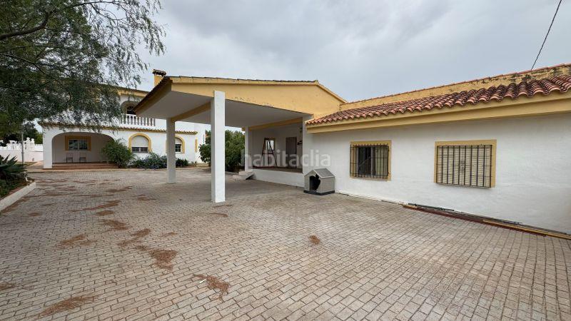 Foto 5ac8988f-1d25-4bc9-9c8e-3757d1c0f822. Chalet en La Conarda-Montesano Bétera