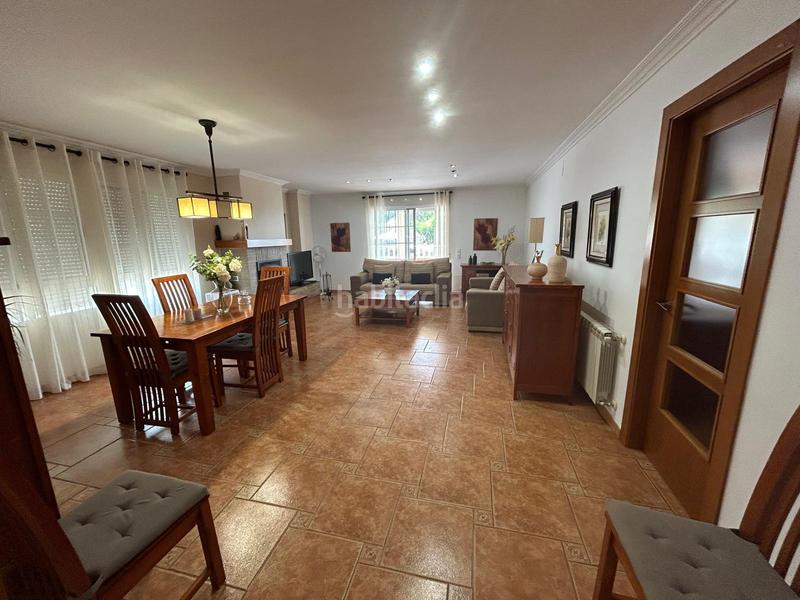 Foto 64db2cef-64c5-4624-bda2-5242d0336c0b. Chalet avec parking dans Los Pinares-La Masia Bétera