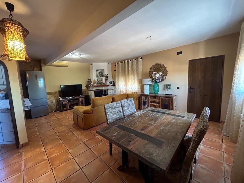 Foto 6123840d-cf42-4203-9c3d-e5e583d771ff. Xalet amb piscina a Olocau