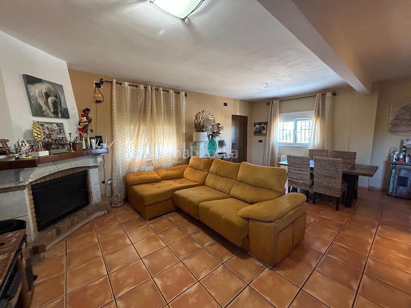 Foto 8f4f626d-6362-4408-8ae9-2f77df4aa7f0. Xalet amb piscina a Olocau