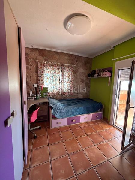 Foto b5720585-07ba-4470-968e-9a72737d7448. Xalet amb piscina a Olocau