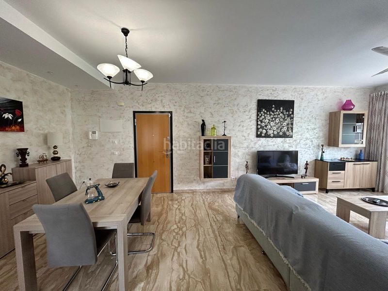 Foto 9e977a8e-fe19-4b3c-92d5-dc2ea6be7131. Pis amb piscina a Centro Bétera