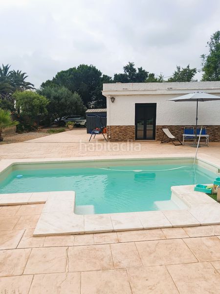 Foto 4fa35034-694f-4da9-a4b7-f9c32aec9c59. Xalet amb piscina a Camí de Paterna-Lloma del Calderer Bétera