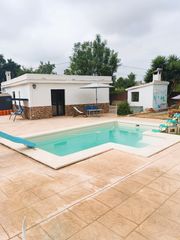 Chalet in Camí de Paterna-Lloma del Calderer. Chalet en bétera