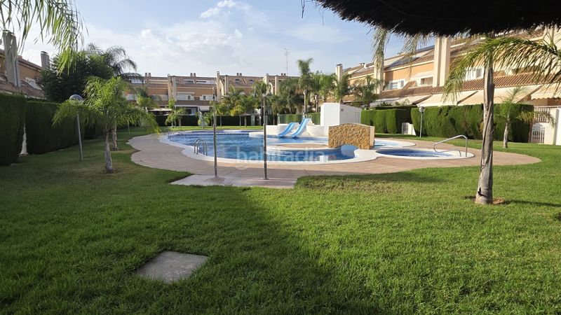 Foto 5b225ab7-1cc1-453a-923c-b872dd5fc9d6. Casa adossada amb xemeneia calefacció aparcament piscina a Bétera