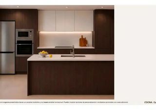 Casa adossada a Centro. Vivienda a