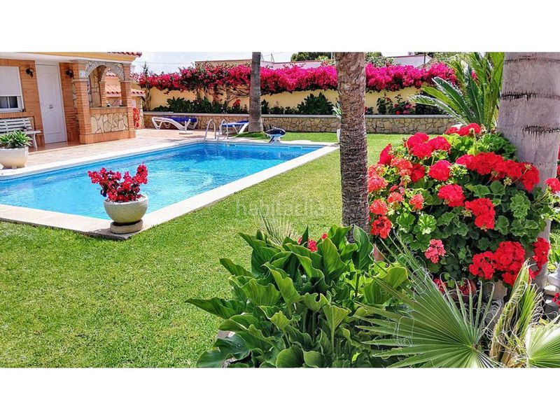 Foto d1e2284b-3a66-4f6e-bcd0-f4e03bbc1d4b. Xalet amb aparcament piscina a Mar Chica Benicarló