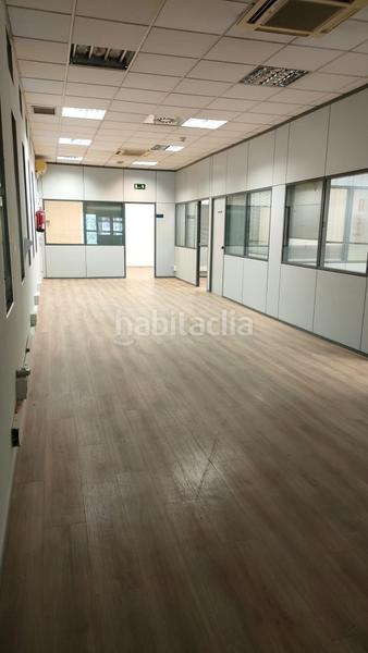 Foto 4ab063e5-6b33-44b7-8e62-5ba87c92883f. Miete büro in Besòs - Maresme Barcelona