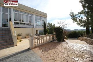 Masia a Relleu. Casa con terreno en relleu zona alrededores