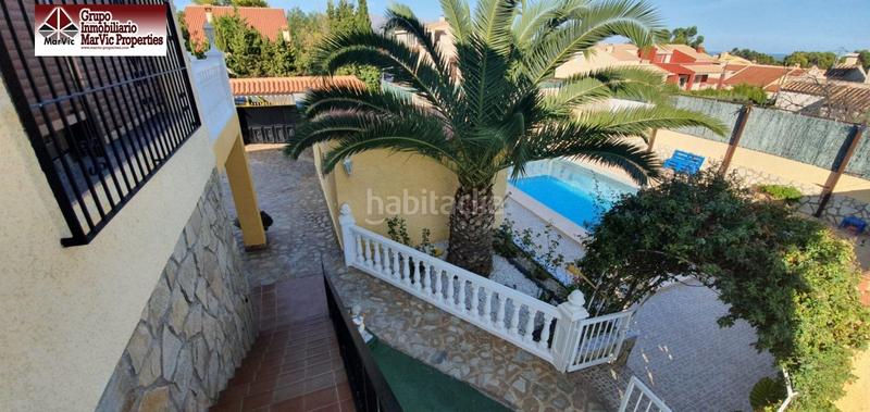 Foto fdaca61f-7aa1-4c8c-bb8d-780090402639. Chalet con riscaldamento parcheggio piscina in Coloma Nucia (la)