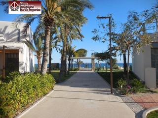 Maison à Poble Nou-Montiboli. Bungalow en villajoyosa zona paraiso