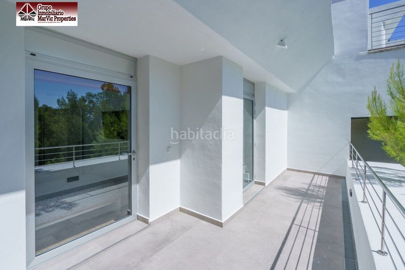 Foto e93ac115-5df0-4935-94a1-9286b04ffcd0. Casa adossada amb calefacció aparcament a Altea hills Altea
