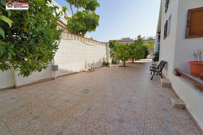 Foto afa3c760-ae1a-496e-96d8-4f4d4191ee0b. Chalet avec chauffage parking piscine dans Rincón Bajo Benidorm