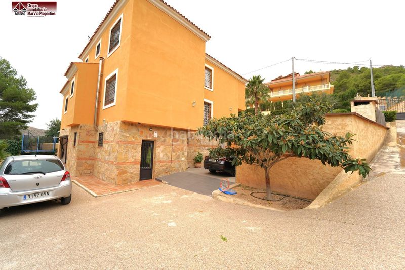 Foto 7522af57-8524-4810-b902-d3e85da60c48. Xalet amb aparcament a Finestrat pueblo Finestrat