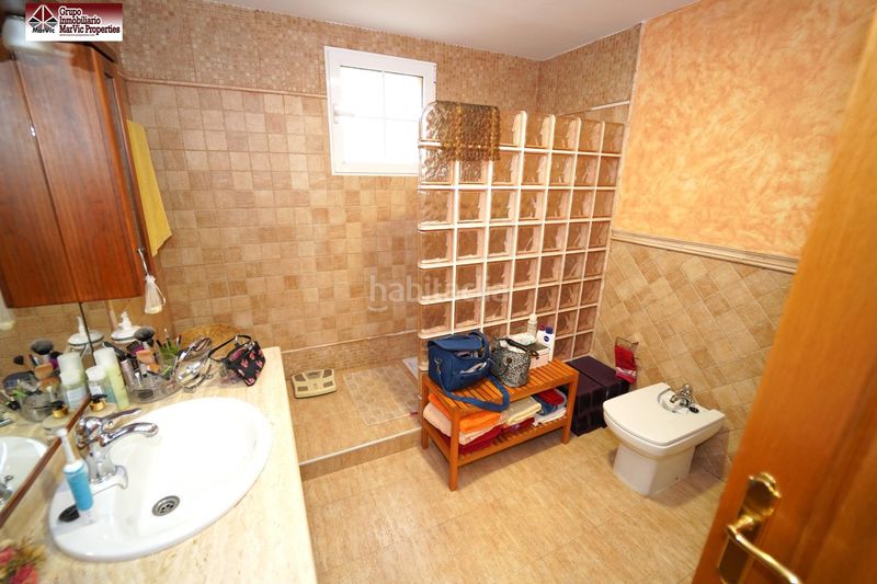 Foto 80b7d2a2-8c13-4b33-8708-83afe862acbc. Xalet amb aparcament a Finestrat pueblo Finestrat