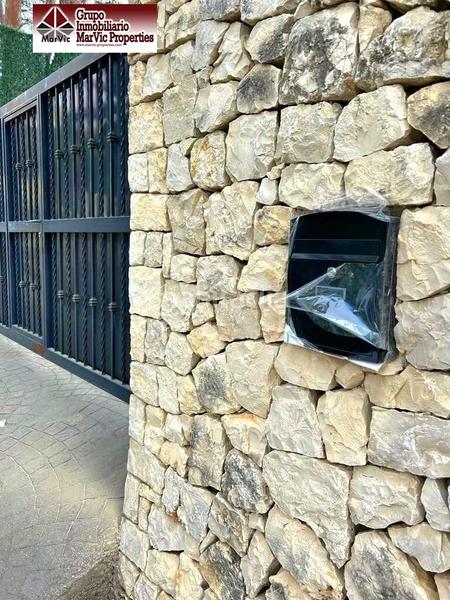 Foto 3fc35717-4185-4f0a-9002-a465758454c1. Chalet con riscaldamento parcheggio piscina in Urbanizaciones Gandia