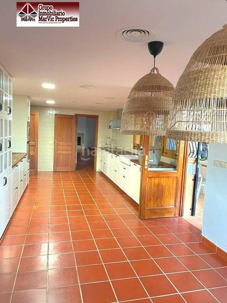 Foto 74e86292-4618-4249-af18-272b301db39c. Chalet con riscaldamento parcheggio piscina in Urbanizaciones Gandia