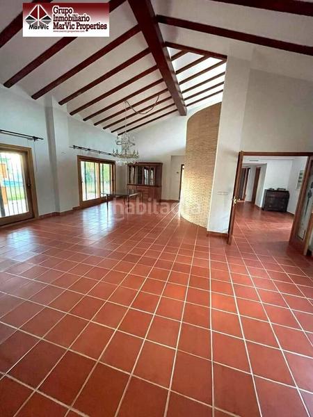 Foto b7e5e73c-99a6-44d1-8fcb-7ab127459c21. Chalet con riscaldamento parcheggio piscina in Urbanizaciones Gandia