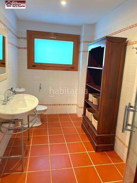 Foto f71c4ccb-63cc-474a-a30f-d8b02564c56c. Chalet con riscaldamento parcheggio piscina in Urbanizaciones Gandia