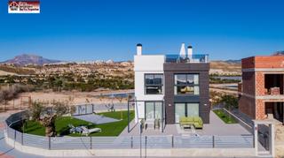 Xalet a Bonalba-Cotoveta. Chalet nuevo en bonalbacotoveta  precio especial por tiempo limi
