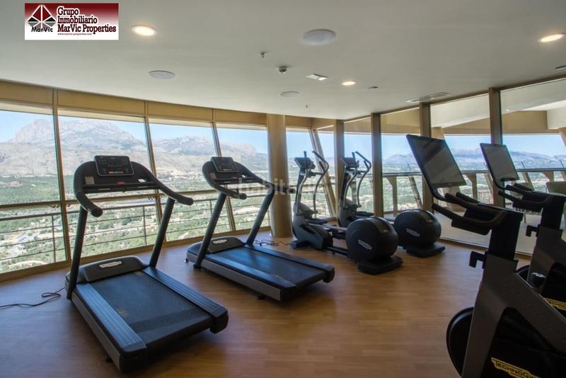 Foto 70b50cf4-094e-42c3-a56b-77d08c9fbc8a. Pis amb aparcament piscina a Playa Poniente Benidorm