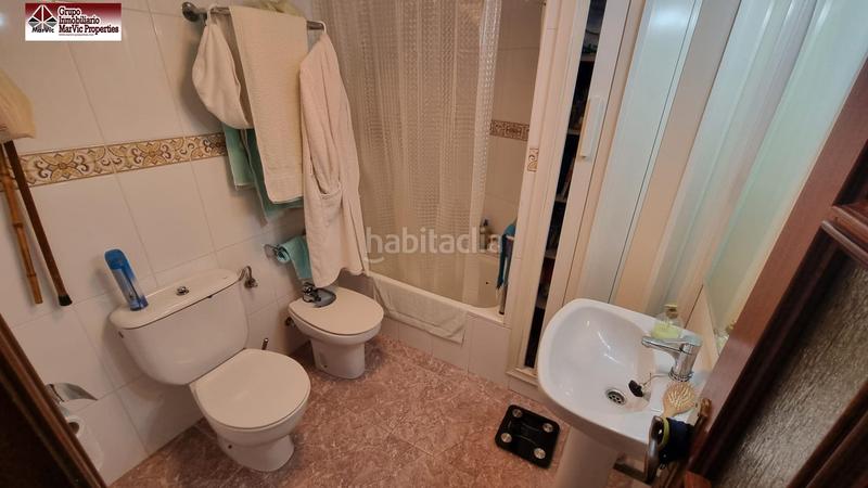 Foto 33d2642a-9ebc-4b00-9ab9-c58b145363b9. Casa bifamiliare con riscaldamento parcheggio piscina in Benidorm