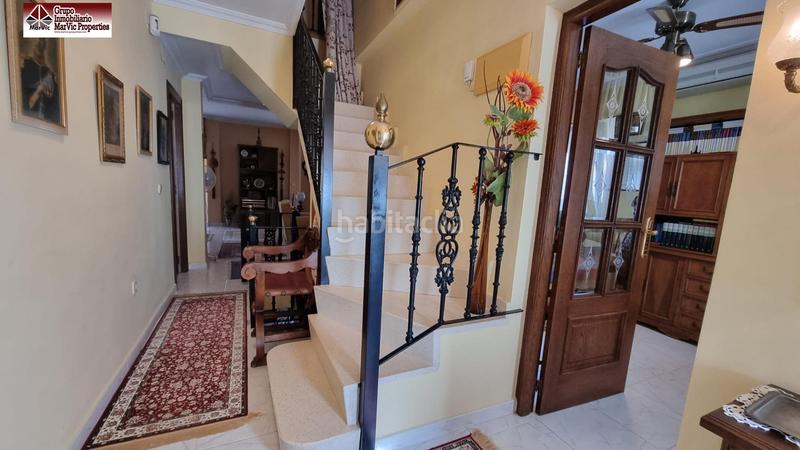 Foto 605e46e6-07a3-4f06-9de1-0c6d0d22c8ef. Casa bifamiliare con riscaldamento parcheggio piscina in Benidorm