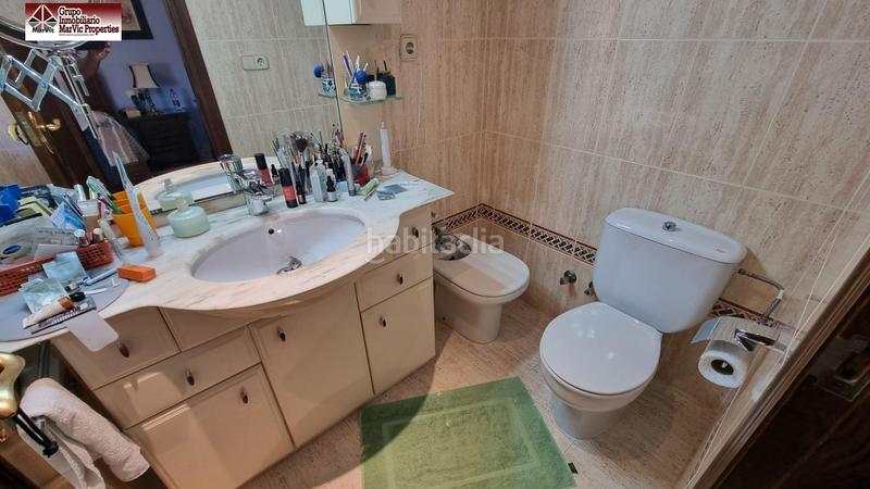 Foto cd441052-f493-48d2-9c88-d2b5f2144c9c. Casa bifamiliare con riscaldamento parcheggio piscina in Benidorm