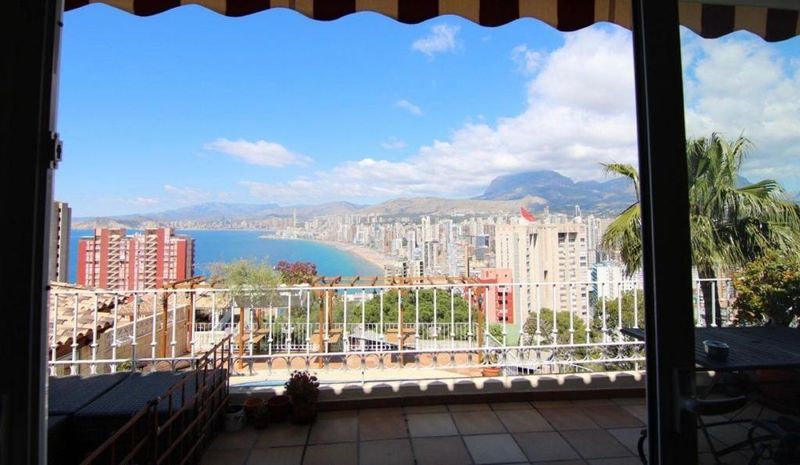 Foto 31172d5e-716d-40e4-9782-fddf1e08fc9c. Xalet amb aparcament piscina a Rincón Alto Benidorm
