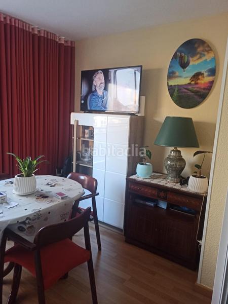 Foto d920c32f-2f85-40d7-802e-61b0156e4f1e. Estudio  luminoso con vistas al mar en avenida del mediterráneo, en Benidorm