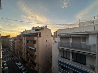 Apartament a Centro Urbano. Piso centro a un paso de la playa reformado