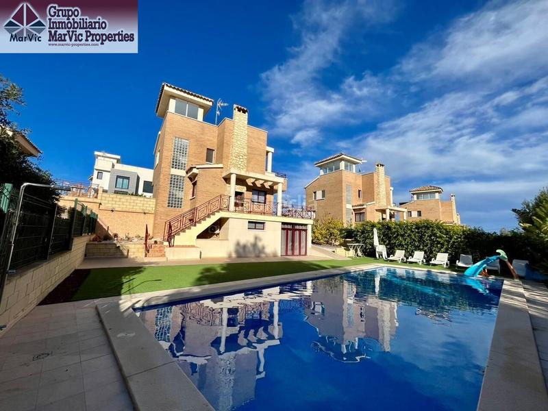 Foto 022165f3-8e27-4258-adb3-4c56527f32d3. Chalet espectacular chalet en la nucia en La Nucia Pueblo Nucia (la)