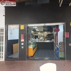 Local commercial à Colonia Madrid. Local comercial en el centro