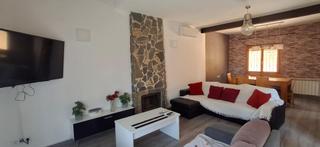 Casa a Relleu. Espectacular chalet en relleu con piscina privada y chimenea!