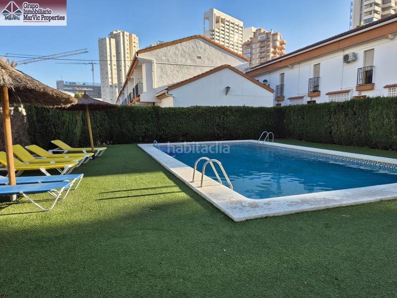 Foto 376ab87c-b396-41e2-b526-346ba3a1abf5. Casa adosada adosado en bendorm en Rincón Bajo Benidorm