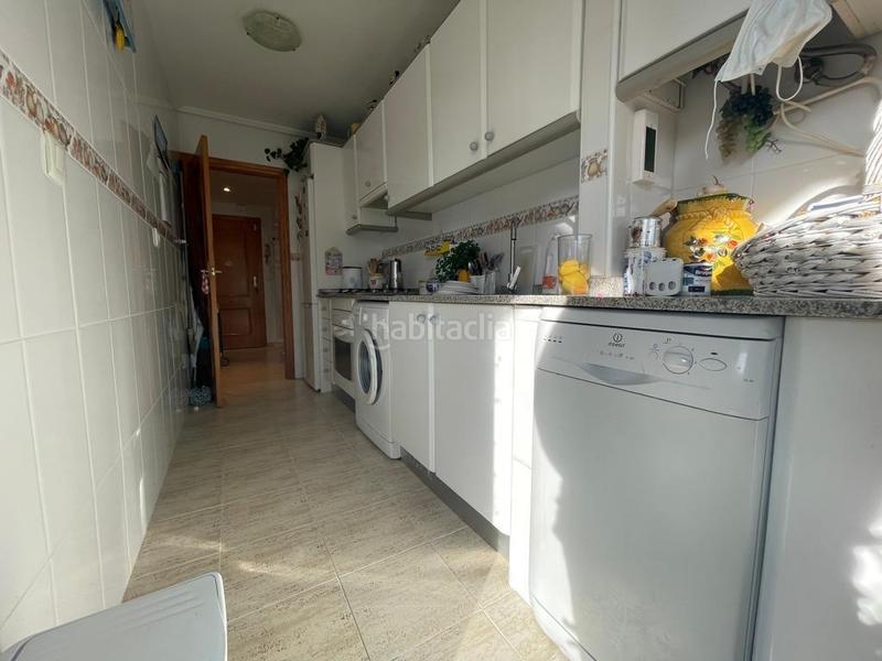 Foto fbb34ad2-7de5-4ef6-8d25-68f62299f735. Apartament amb calefacció aparcament piscina a Levante Alto Benidorm