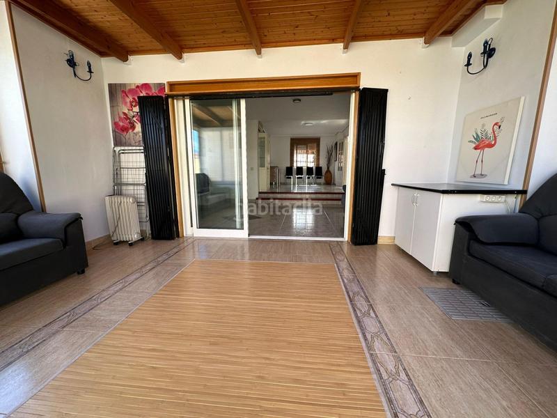 Foto 0471b60c-19c3-4ac9-acec-de4840278366. Casa aparellada amb calefacció aparcament piscina a Benidorm