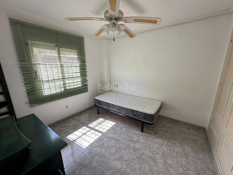 Foto 58901ad6-f73d-446e-88a8-4d31465e294f. Casa aparellada amb calefacció aparcament piscina a Benidorm