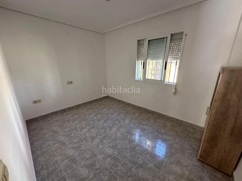 Foto c9fe6182-cc5c-4a22-b9f9-0b5df58c1d10. Casa aparellada amb calefacció aparcament piscina a Benidorm