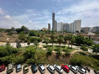 Pis a Centro Urbano. Zona aiguera amplio piso con garaje y trastero incluido