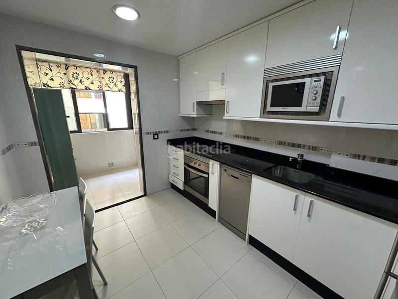 Foto f19f1a71-13b4-4221-941d-d9d5f4be7e79. Piso residencial de lujo en el centro en Centro Urbano Benidorm
