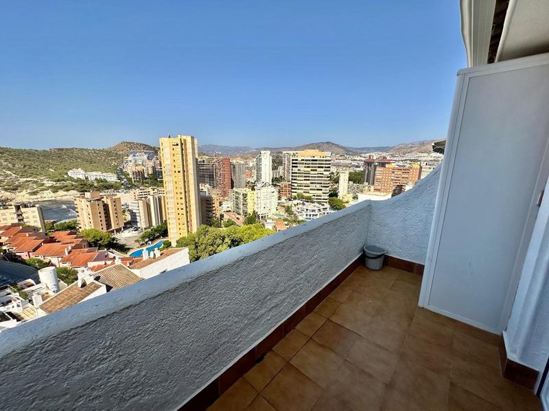 Foto 1a317d26-2259-4b5d-8d43-0093b3d7431b. Apartament amb piscina a Playa Poniente Benidorm