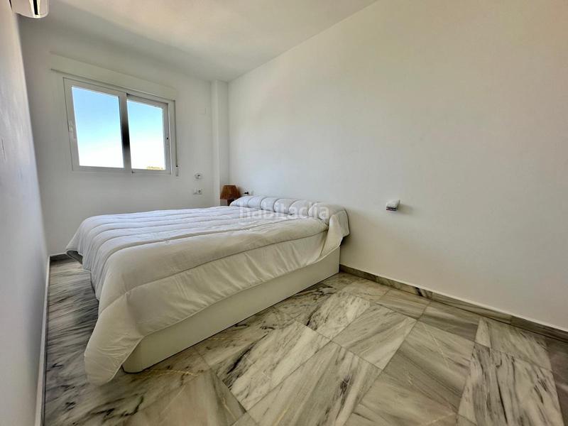 Foto 56974e23-0a8c-4f09-b65b-ce6abf7362ab. Apartament amb piscina a Playa Poniente Benidorm
